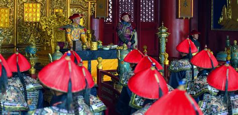 龙袍是帝王的象征，为什么到了宋朝，皇帝突然都不穿龙纹了？_服饰_衣服_朝代