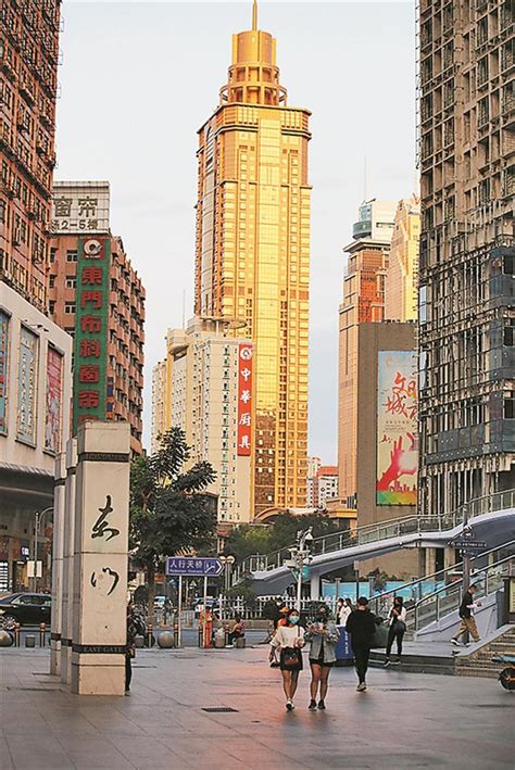 深圳人气较旺的东门老街旅游景点真实照片风景图片(5)_配图网