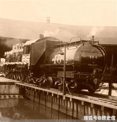 1895年世界第一部电影《火车进站》