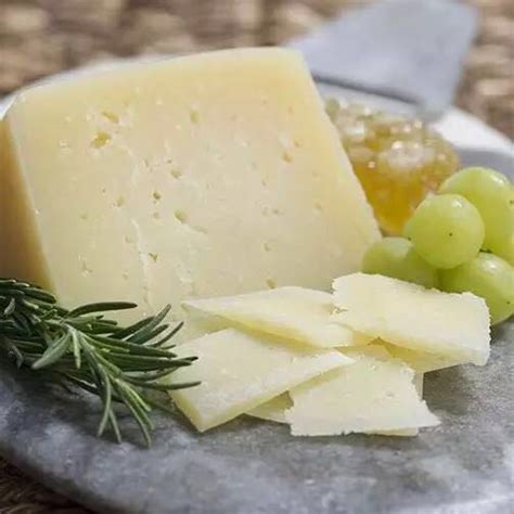 天下食 | 令人闻之丧胆的意大利"臭奶酪"到底有多臭?_侨梁_新民网
