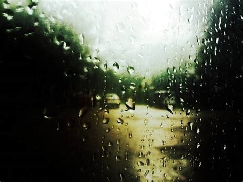 描写雨声像什么比喻句 描写窗外雨声的句子,好词好句-个性说