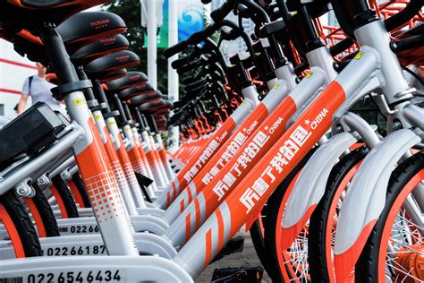 共享单车置换工作进展如何？上海街头的摩拜新车“美团黄”已有近7万辆！ - 周到