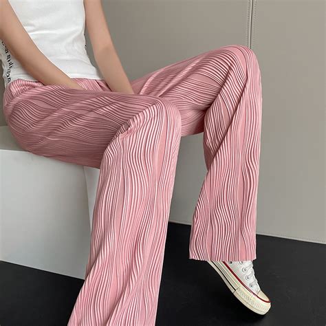 粉色水波纹冰丝阔腿裤女夏薄款2022新款高腰垂感褶皱小个子凉凉裤-阿里巴巴