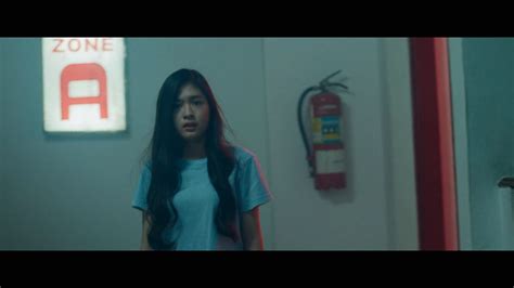 泰国民俗恐怖片《灵媒》，女子被鬼迷眼放出恶魔全员遭殃（02）