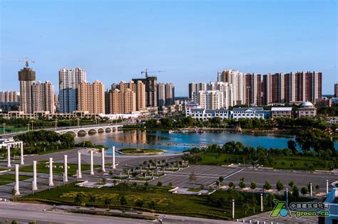 唐山市滦南经济型绿化模式扮靓乡村_中国建筑绿化网