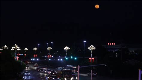 鹤城：今年最后一次“超级月亮”惊艳夜空_玩转·鹤城_鹤城区新闻网