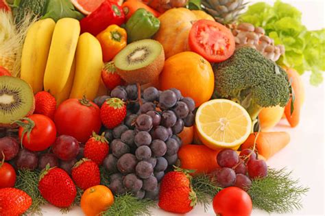 市场上的蔬菜和水果图片_一堆新鲜的水果蔬菜素材_高清图片_摄影照片_寻图免费打包下载