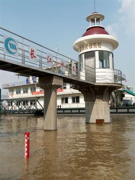 最高水位10米，泸州今年入汛以来长江最大洪峰安全过境_四川在线