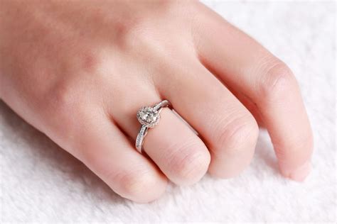 戒指的尺寸怎么测算 - 中国婚博会官网