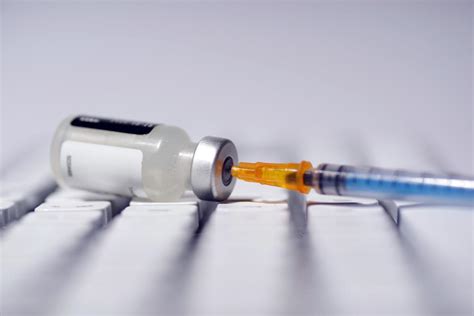 新冠疫苗第二针不打危害-新冠疫苗只打一针有害吗-新冠疫苗只打一针会怎样 - 见闻坊