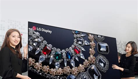 LG Display开发出全球首款高分辨率可拉伸显示器-蜂耘网