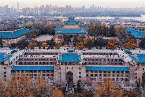 华中科技大学在中国算名校吗排名多少？为什么华科毕业生那么吃香