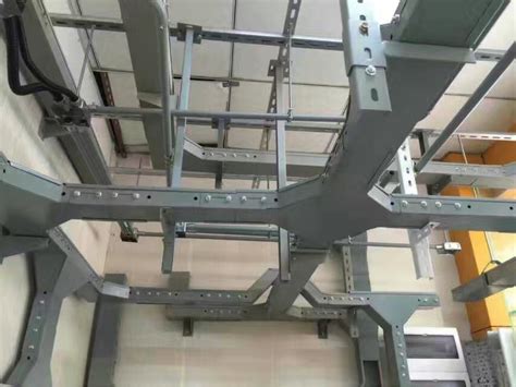 镀锌桥架防火有哪些标准要求，防火桥架常见高度和厚度-北京京运伟业电缆桥架厂