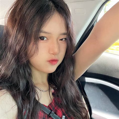 胡馨尹图片