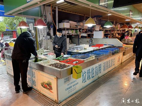 南京农贸市场升级 “菜篮子”拎得舒心更放心_江南时报