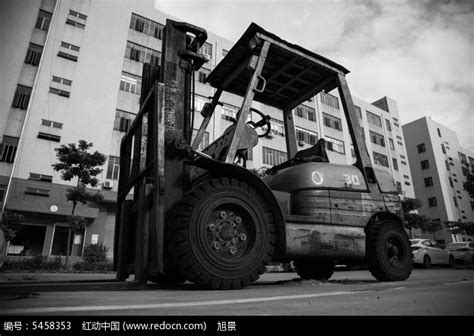 厂房的旧叉车高清图片下载_红动中国