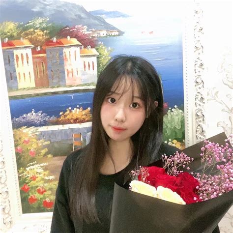 李梦秋yyds超甜女友图片