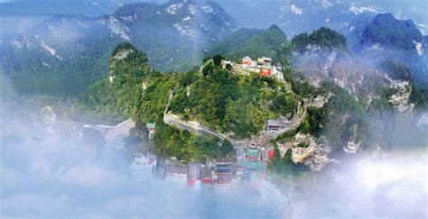 Shiyan travel guide, Shiyan city guide, Wudang Mountain,discover china tours