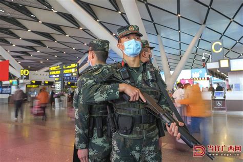 广西武警：坚守执勤一线 为旅客保驾护航 - 中国军网
