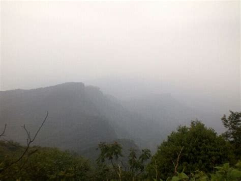 雅安龙苍沟景区不能去,风景区,夏季_大山谷图库