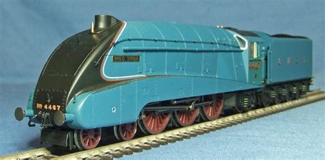 Hornby LNER Gresley A4 Class 4-6-2 No.4467 WILD SWAN - DCC Ready ...