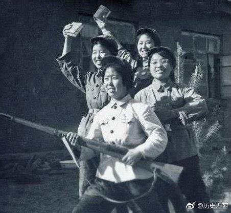 六张老照片，展现上世纪六十年代中国人的精神面貌_解放军_生活_工人
