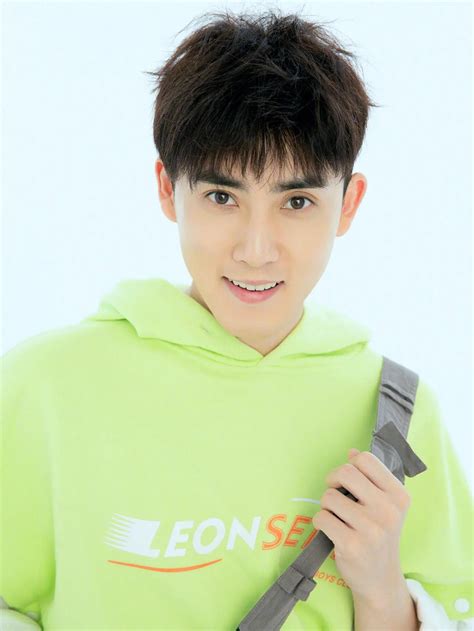 张航睿图片