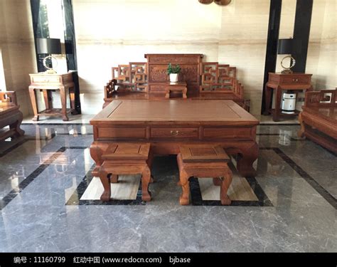 吴川市维多利亚酒店大厅木质家具高清图片下载_红动中国