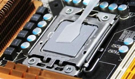如何清除CPU导热硅脂并更换新的导热硅脂【图文】