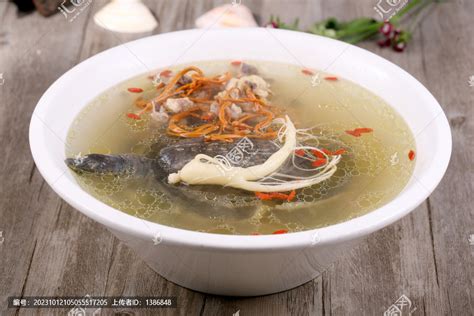 甲鱼汤：鲜美无腥味，这一步必不可少，这样炖汤才营养好喝_凤凰网视频_凤凰网