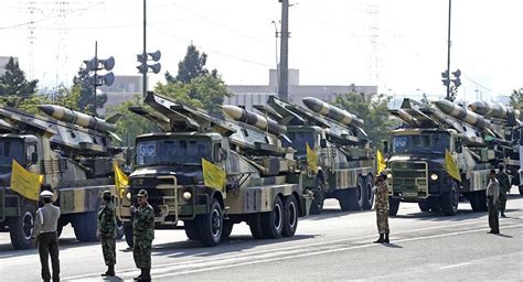 伊朗公开挑战以色列500枚导弹运抵边境 10万大军准备复仇_凤凰网