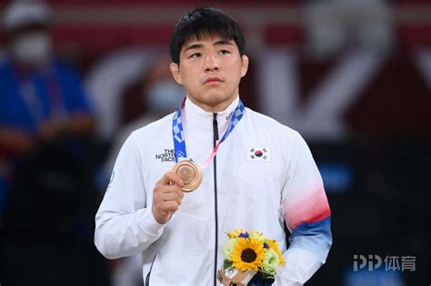 组图-东京奥运会柔道女子78公斤以上级 日本素根辉夺金