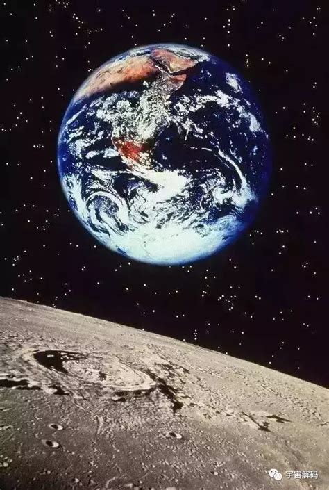 【物理科普】为什么月球总是一面朝向地球，一图看懂潮汐锁定！_自转_周期_吸引力