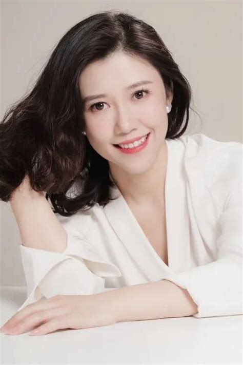 《心动的Offer》徐灵菱梁春娟还不是最顶尖的，她才是真正的律政女王_腾讯视频