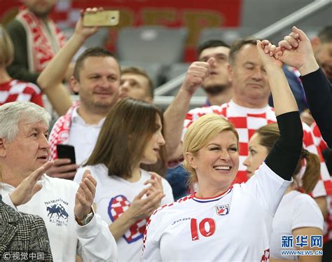世界杯决赛惜败法国，克罗地亚“头号女球迷”却吸引世界目光