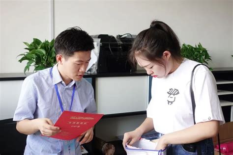 上海大学新闻传播学院辅导员在上海高校辅导员素质能力大赛喜获佳绩 -上海大学新闻传播学院