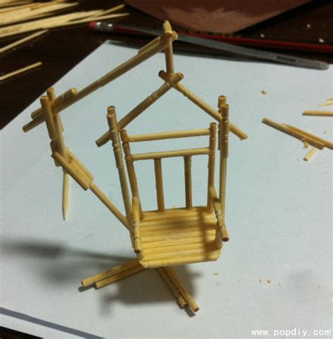 「创意手工DIY」学习如何用牙签搭建小木屋模型的方法！|牙签|木屋|手工_新浪新闻