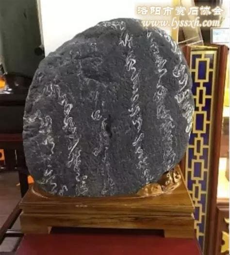 收藏热推动大化奇石持续上涨 图 - 华夏奇石网 - 洛阳市赏石协会官方网站