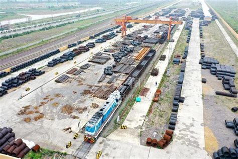 现场直击！北京铁路电商货物特快班列助力“双十一”|北京市|货运|双11_新浪新闻