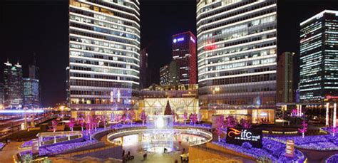 2022国金中心商场(上海店)购物,...合性商场，大楼外观靓丽，...【去哪儿攻略】