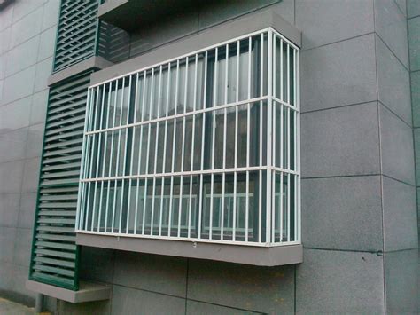 不锈钢防盗窗和铝合金防盗窗的区别 - 装修保障网