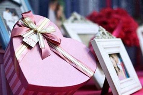 结婚纪念日礼物排行榜 结婚周年礼物推荐 - 中国婚博会官网
