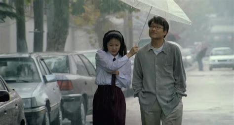 南京：为“爱”遮风挡雨-人民图片网
