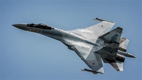 俄媒：俄军接收苏-35战斗机的数量已达100架_凤凰网