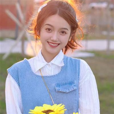 甜美女生小香风头像图片