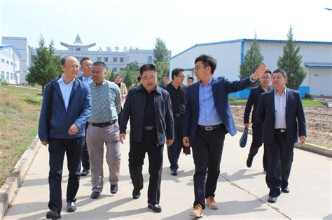 成功直销网--内蒙古自治区质量强区工作领导小组一行调研宇航人公司--