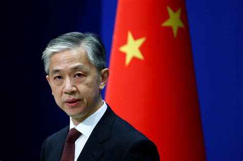 美日“2+2”会谈联合声明称中国为地区“最大挑战”，外交部回应_北京日报网