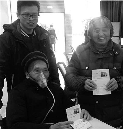 都视频 | 养老在北京｜七旬大爷主动给年轻人让座，“心态好最重要”_北京日报网