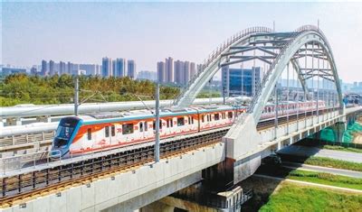 城际铁路西安机场线项目渭河特大桥贯通 - 陕西省建筑业协会