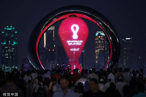 现场直击卡塔尔世界杯开幕式：烟花秀将气氛掀到最高潮_手机新浪网